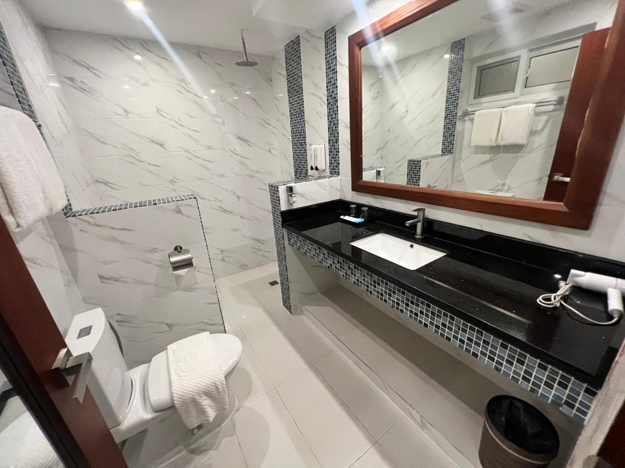 Aira Boracay Hotel Balabag  Ngoại thất bức ảnh